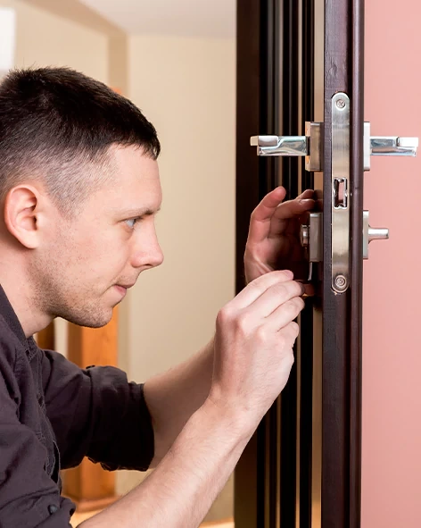 : Professional Locksmith For Commercial And Residential Locksmith Services in McHenry