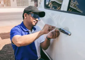 Car Locksmith in McHenry, IL